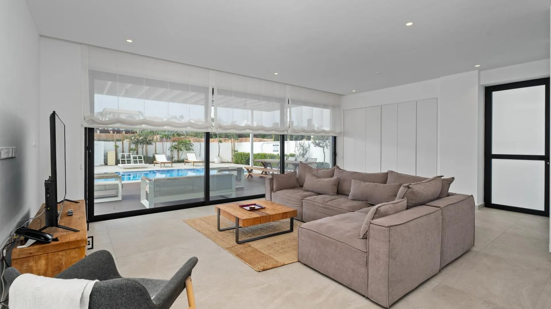 Periyiali Konnos Villas Beach Resort Protaras Cyprus